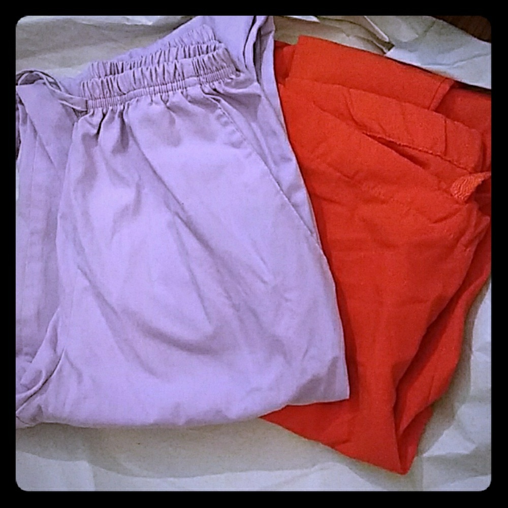 2 small scrub bottoms